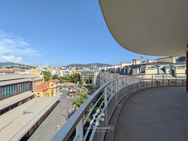 NICE - LIBÉRATION - Appartement 5 pièces avec grande terrasse dans résidence neuve