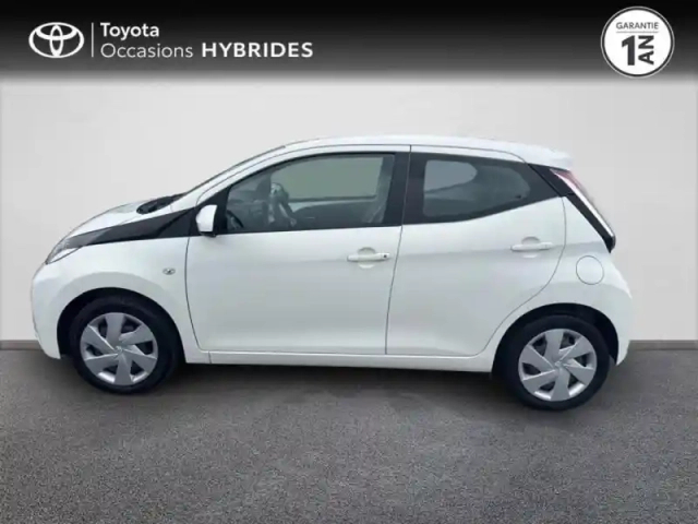 Toyota Aygo 1.0 vvt-i 72ch x-play 5p — photo 3