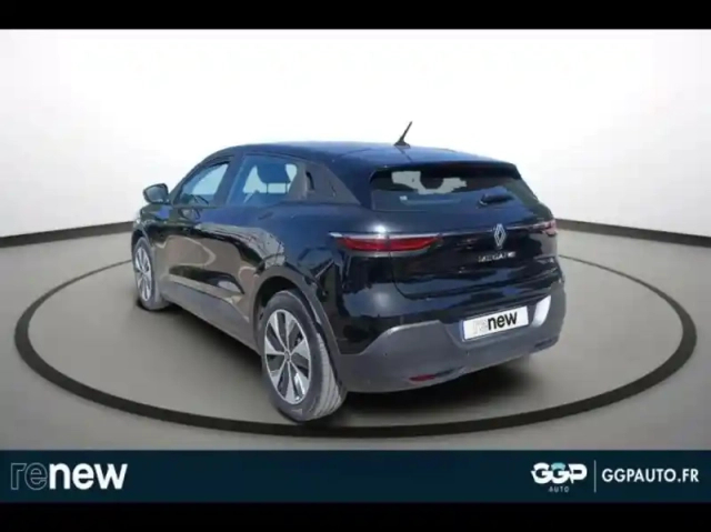 Renault Megane e-tech electric ev60 130ch evolution er super charge — photo 4