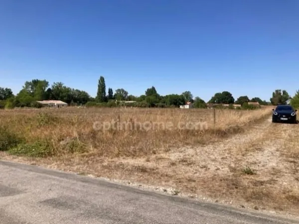 Terrain 4992 m²