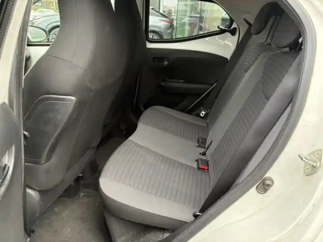 Toyota Aygo 1.0 vvt-i x-play / x-style — photo 14