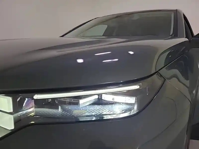 Citroën C5 Aircross hybride 145 ch e-dcs6 — photo 16