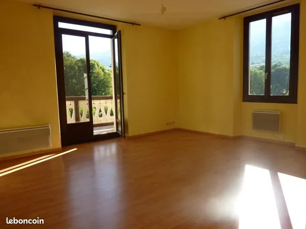 Studio 1 pièce 29 m²