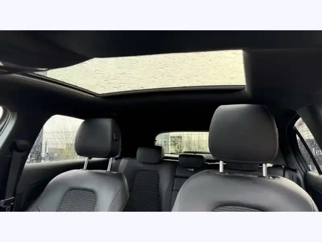 Mercedes Classe A 200 amg line — photo 20