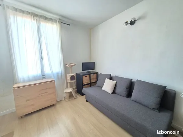 Studio 1 pièce 15 m²
