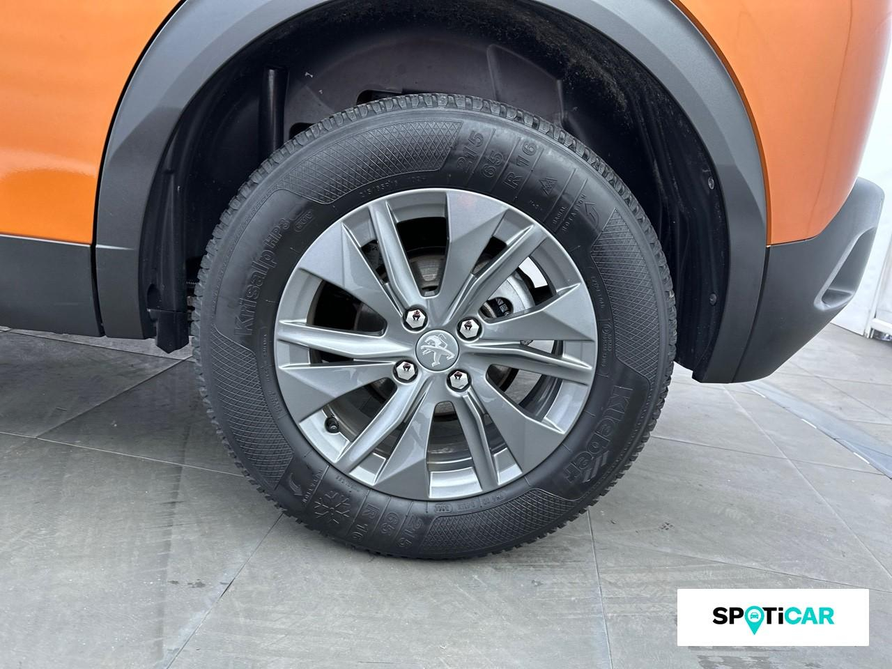 Peugeot 2008 1.2 puretech 100ch s&s style — photo 11