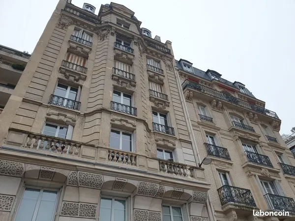 Paris 16e - Jean de La Fontaine - Dernier étage avec ascenseur - DPE D - 9 m² au sol
