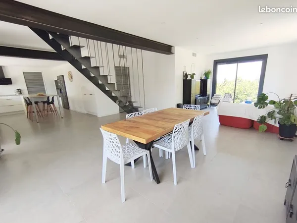 Maison rénovée 180 m2
