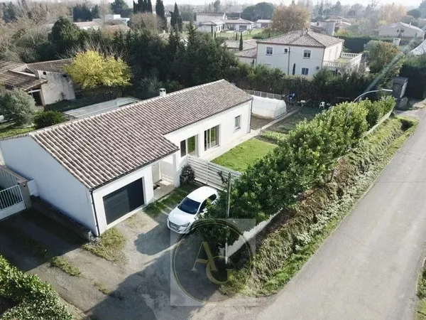 Villa T4 de 130m2 plain pied à Villeneuve la Comptal