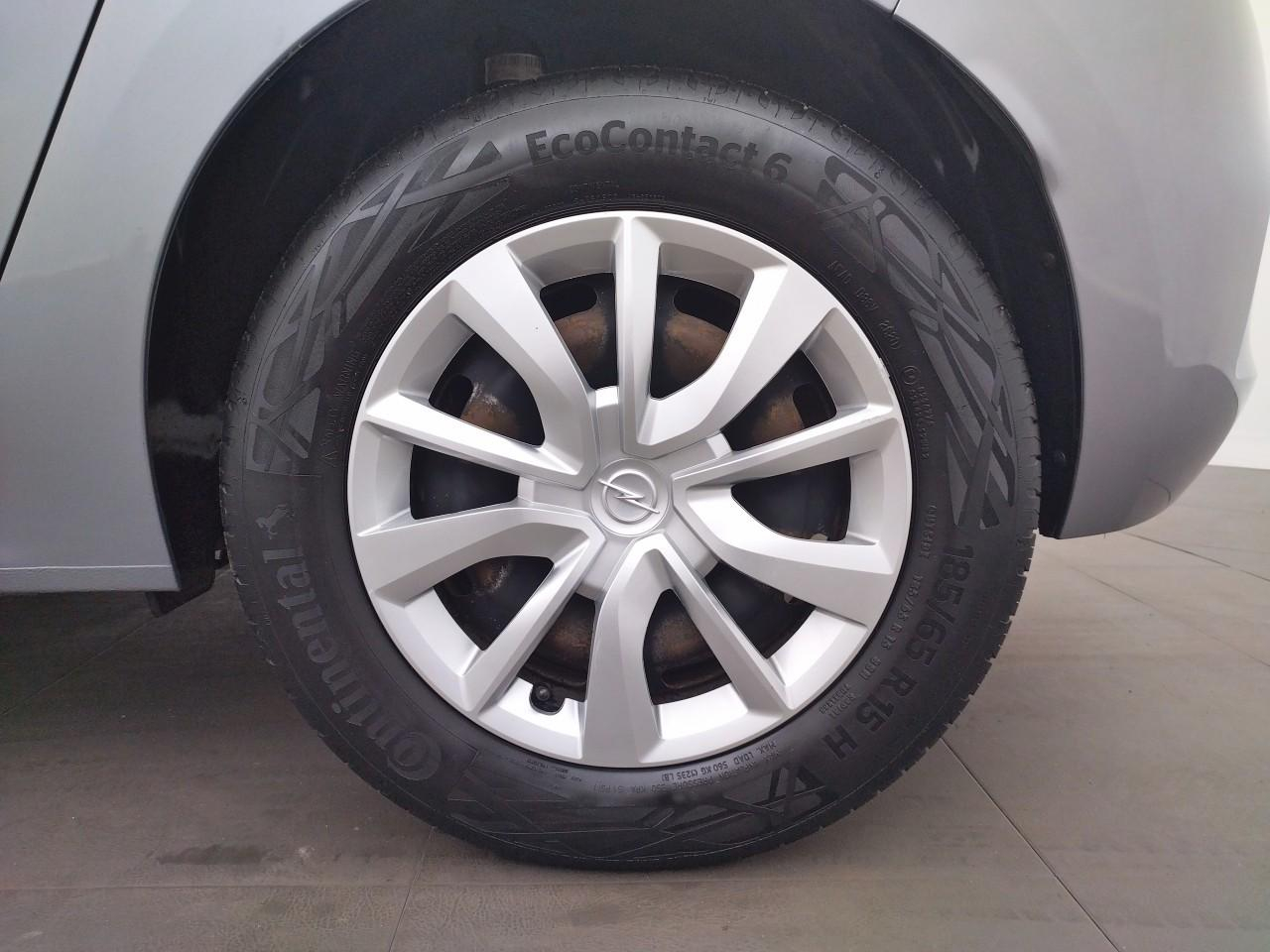 Opel Corsa 1.2 75 ch bvm5 edition — photo 16