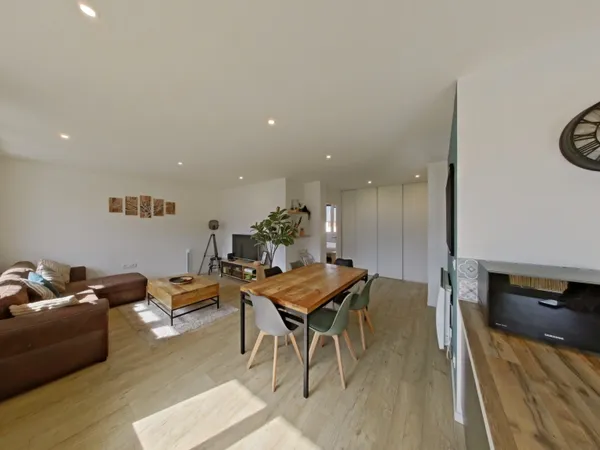 T3 69 m2 meublé, dernier étage Loggia 8,5 m2 Rendement l