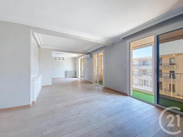 Appartement 4 pièces 91 m²