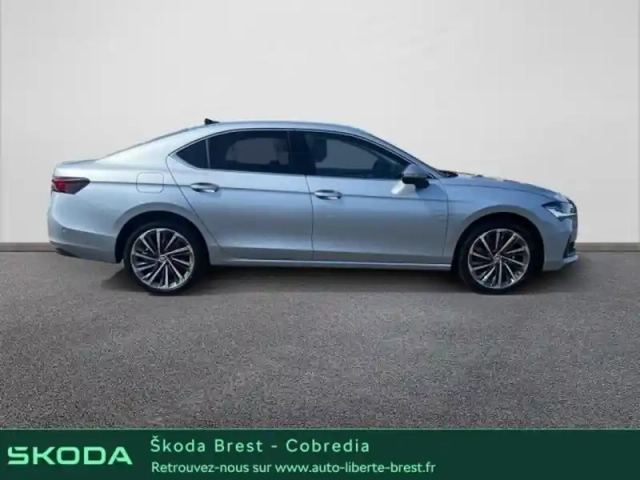 Skoda Superb 2.0 tdi scr 150ch laurin &amp; klement dsg7 — photo 19