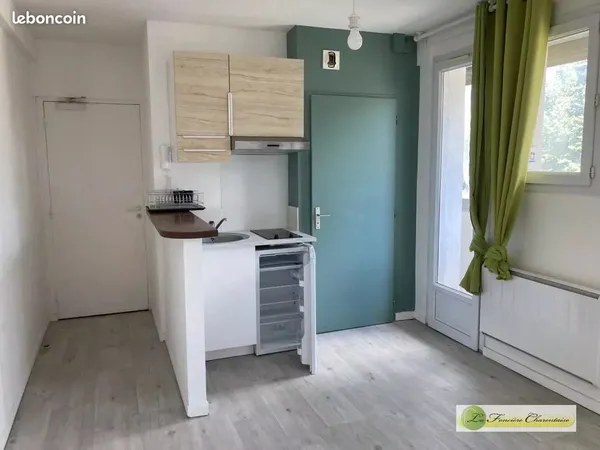 Studio 1 pièce 21 m²