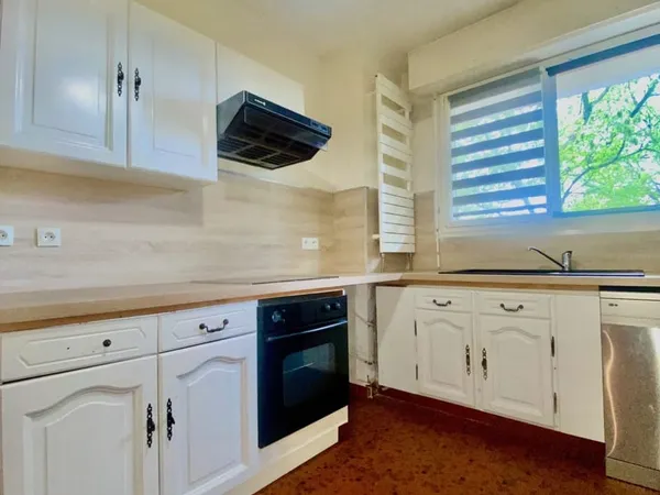 APPARTEMENT TYPE 2 - VA3027 - SECTEUR POMMERY 51100 REIMS