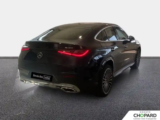 Mercedes Glc coupe 300 e 9g-tronic 4matic — photo 3