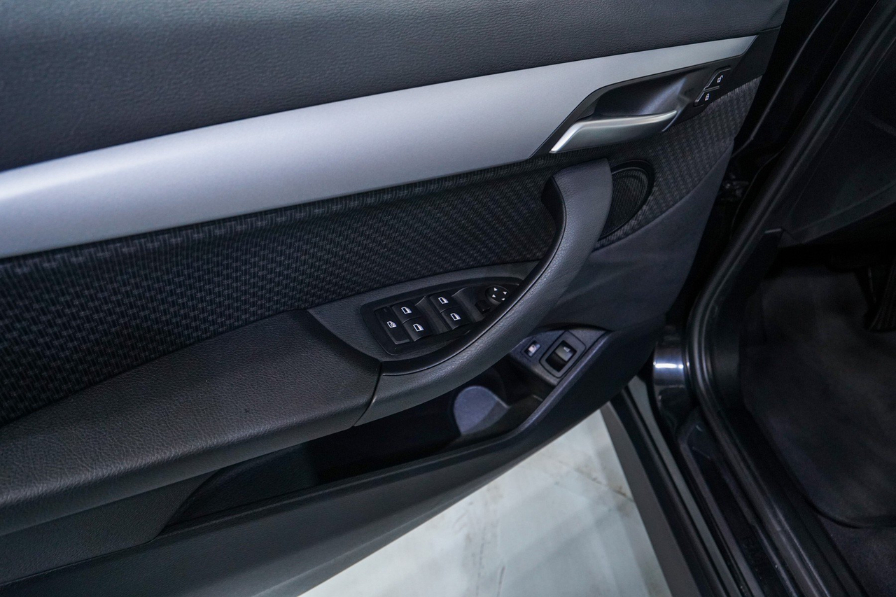 BMW X1 — photo 17