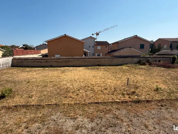 Terrain 671 m² CRAPONNE