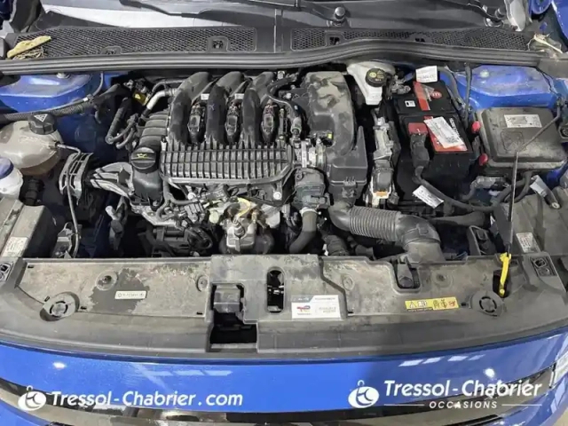 Opel Corsa 1.2 75 ch bvm5 gs — photo 7