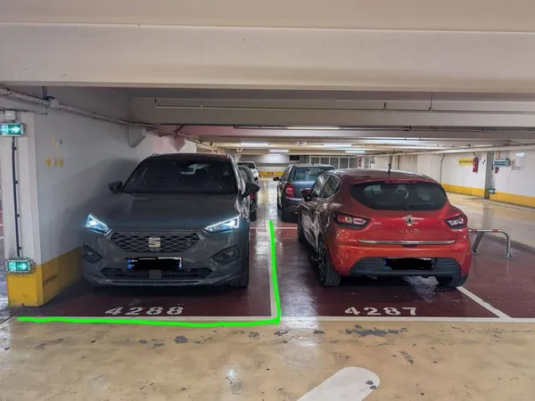 Parking 13 m²