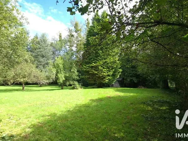 Terrain 2200 m²