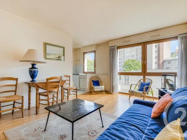 Studio 1 pièce 28 m²