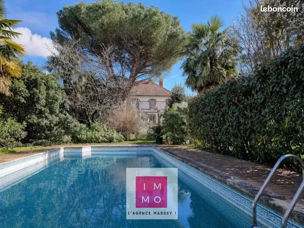Maison 9 pièces 272 m²