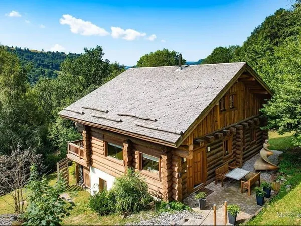 Chalet 7 pièces 205 m²