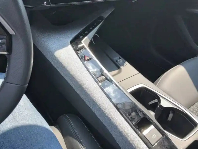 Peugeot 5008 electrique 230 ch 97 kwh grande autonomie — photo 19