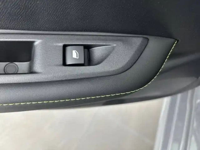 Peugeot 208 hybrid 145 ch e-dcs6 — photo 15
