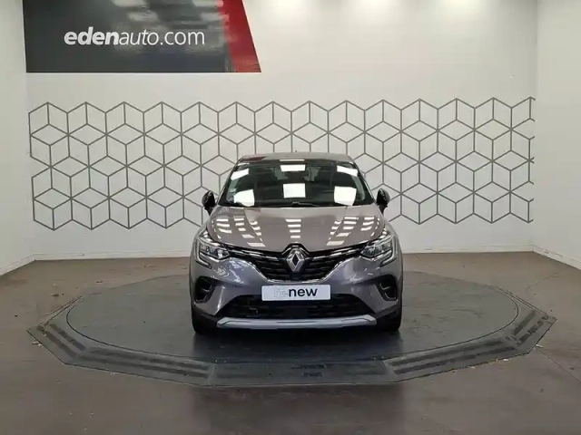 Renault Captur e-tech plug-in 160 — photo 8