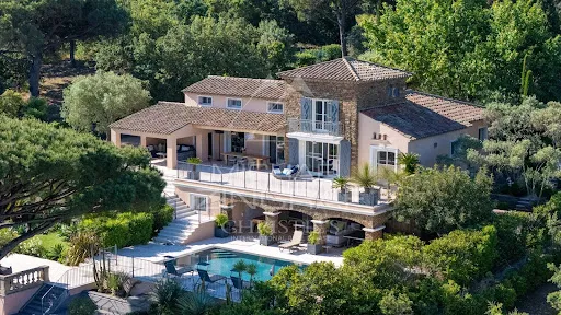 Propriété 410 m²
