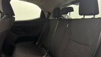 Toyota Yaris 116h Design 5p MC24 — photo 13