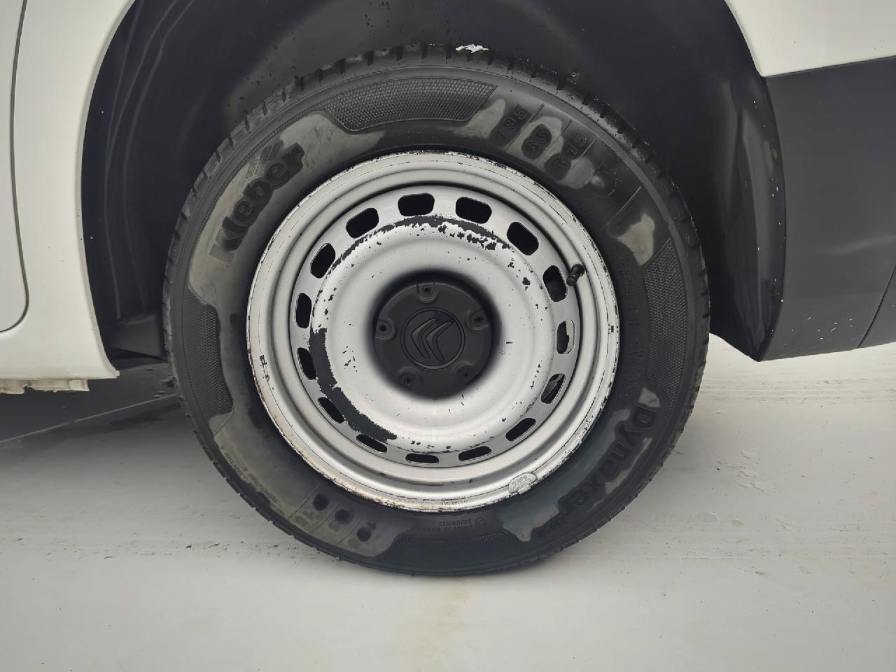 Citroën Berlingo van m 650 bluehdi 100 s&s bvm5 driver — photo 11