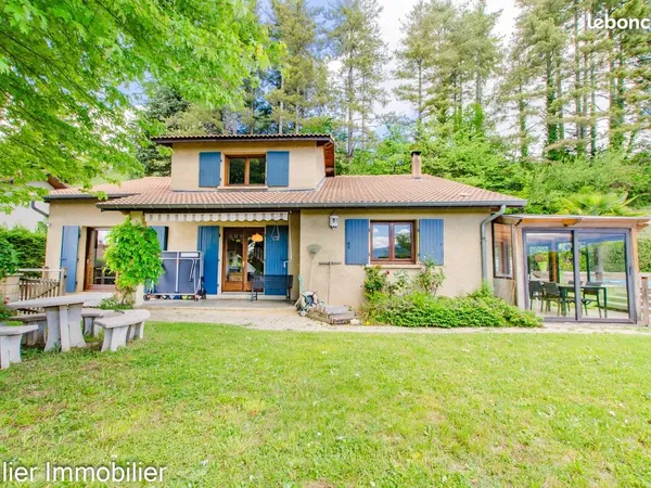 Maison 6 pièces 150 m²