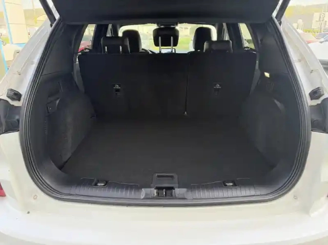 Ford Kuga 2.5 duratec 225ch powersplit phev st-line x ecvt — photo 11