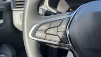 Renault Clio 1.6 E-Tech 145ch full hybrid Evolution - 24 — photo 27