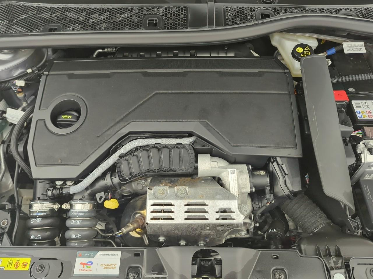 Peugeot 2008 hybrid 145 ch e-dcs6 allure — photo 16
