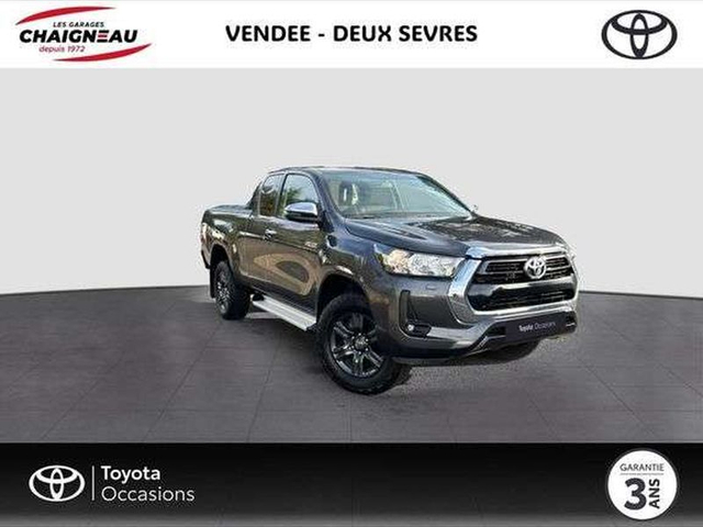 Toyota HILUX Toyota Hilux 2.4 D-4D 150ch X-Tra Cabine Légende 4WD RC23