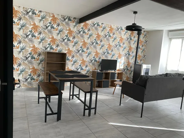 Maison meublée sur la commune de La Chapelle Saint Laurent 3 pièce(s) 73.70 m2