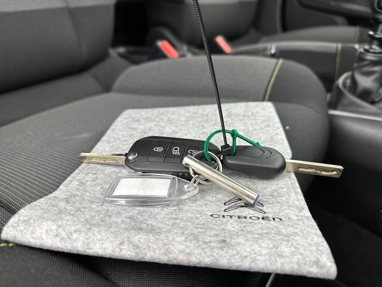 Citroën C3 bluehdi 100 s&s bvm6 shine — photo 29