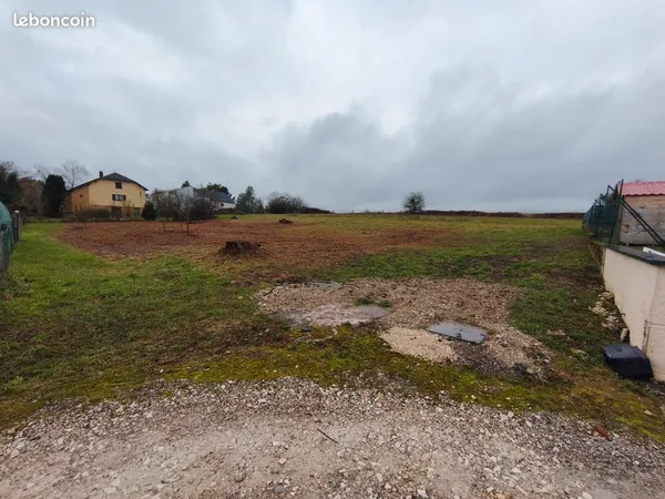 Terrain de 12 ares charmoille
