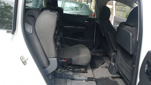 Peugeot 5008 1.6 BlueHDi 120 EAT6 - Allure – 2016 – 166386 km – Diesel – Boîte Automatique