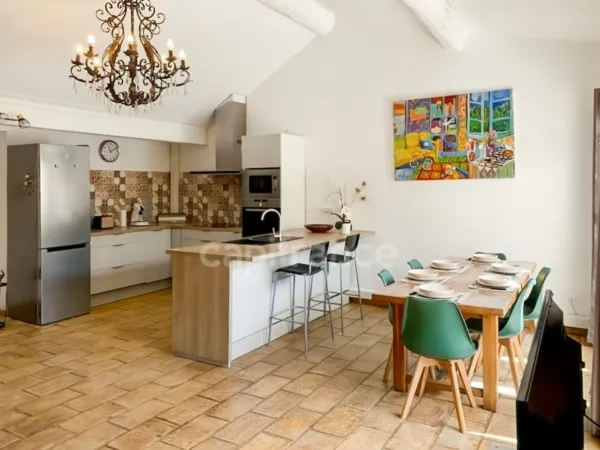 Immeuble 10 pièces 280 m²