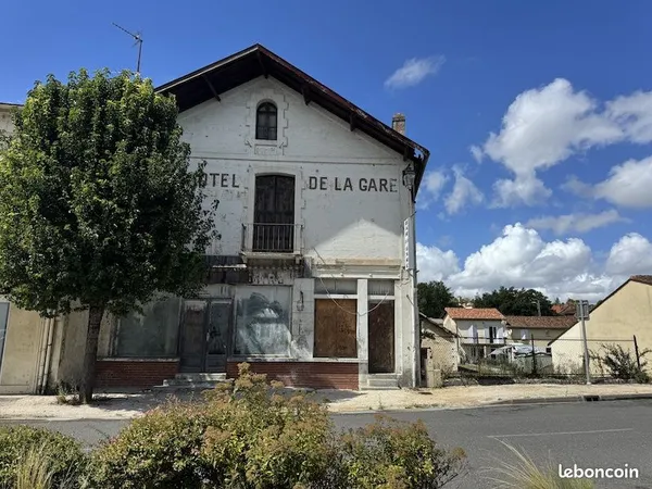 Propriété 1 pièce 400 m²