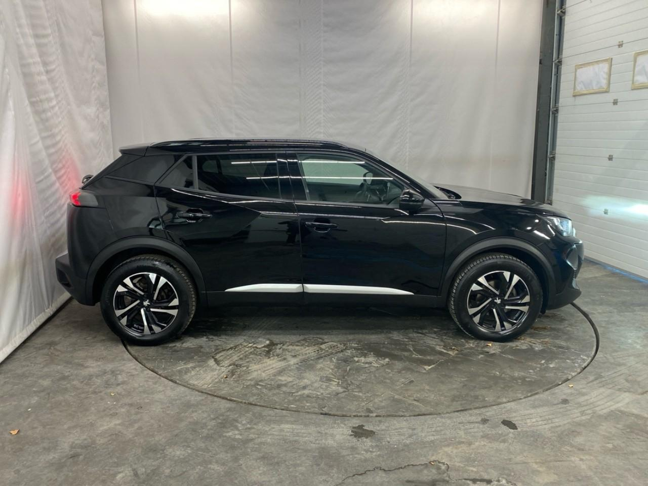 Peugeot 2008 puretech 130 s&s eat8 allure — photo 6