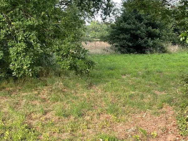 Terrain 1350 m²