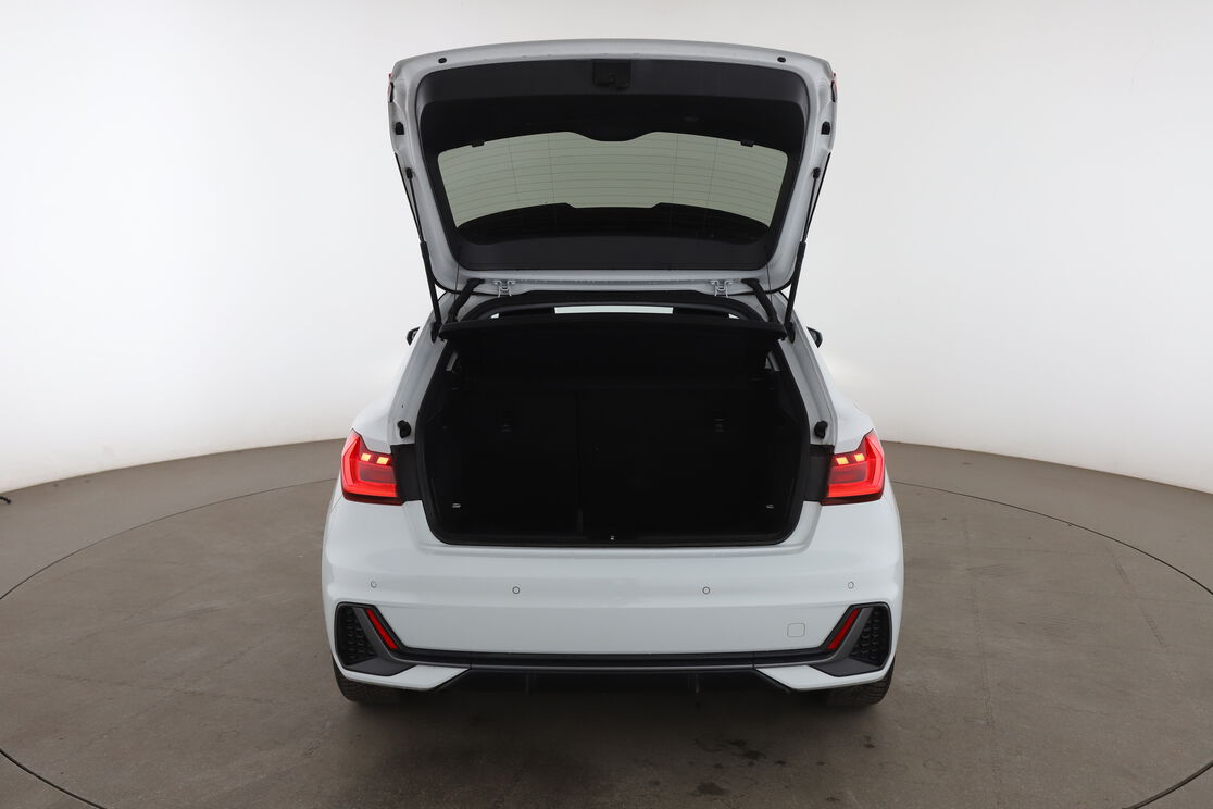Audi A1 Sportback 30 TFSI S Tronic 7 — photo 15