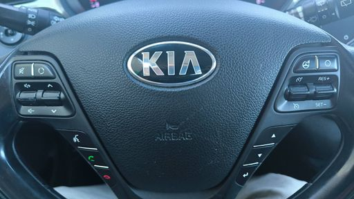 Kia Ceed 1.0 T-GDi 120 - Active – 2018 – 114371 km – Essence – Boîte Manuelle — photo 3