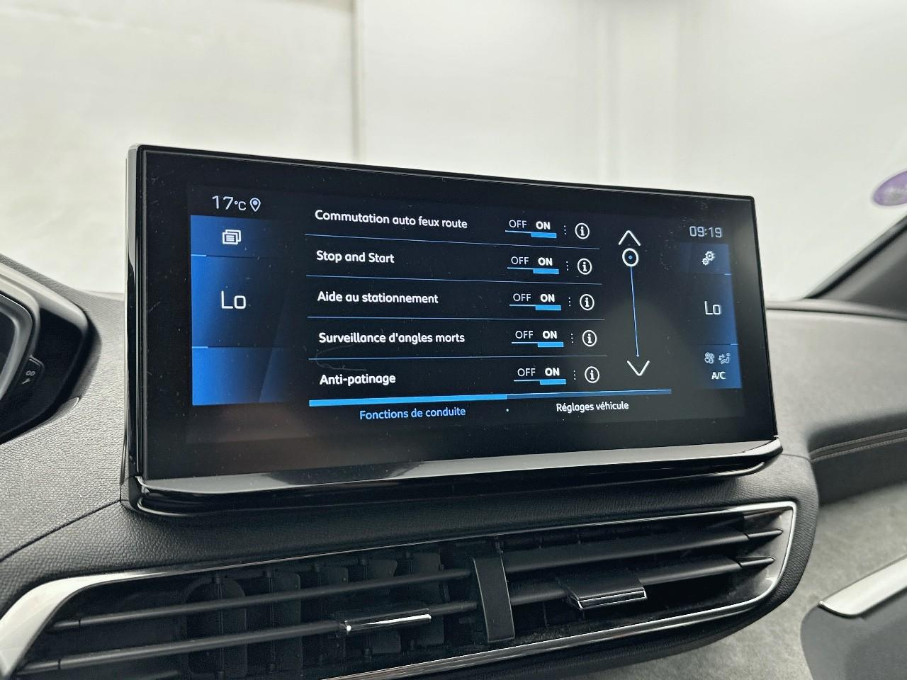 Peugeot 3008 puretech 130ch s&s eat8 gt — photo 27